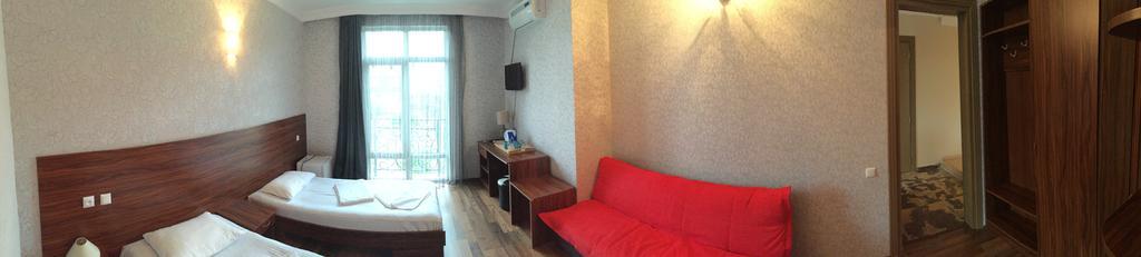 Guest House Smile Kobuleti Oda fotoğraf